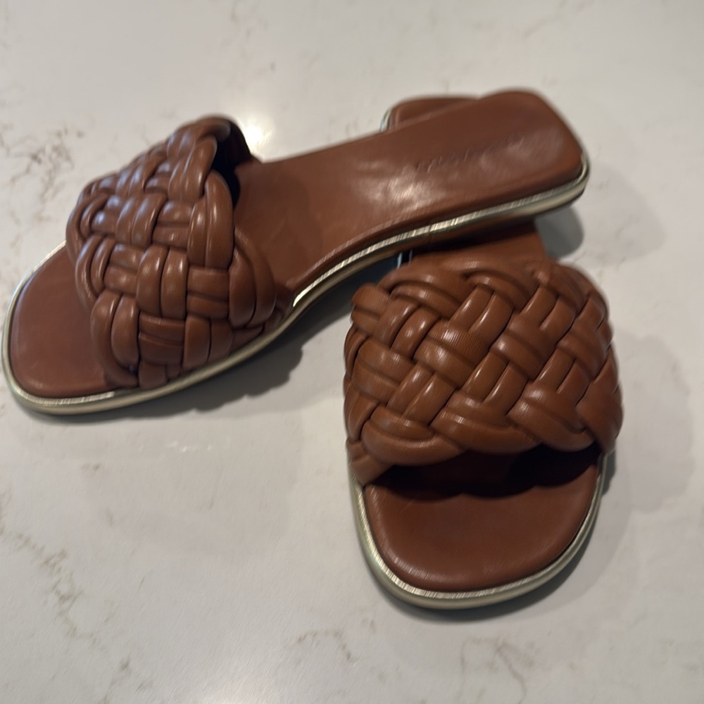 Bernardo Italian slides. Carmel brown. Size 11. Worn 2x. - Picture 2 of 5